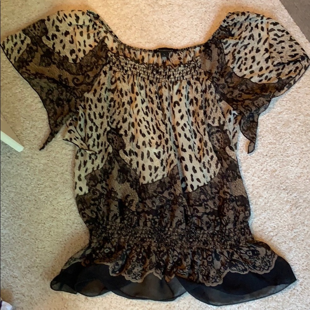 Women’s sheer flows top.